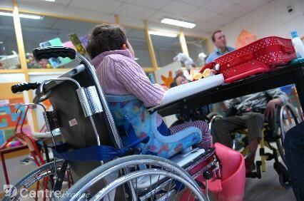 L’école pour enfant porteur de polyhandicap : De la loi à la réalité, Un Vrai Défi 1