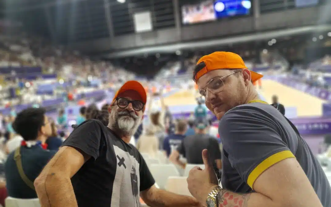 Les résidents de l’EAM Archipel de Massane et EAM Les Fontaines d’Ô assistent au match de Volley-Ball France vs Chine aux JO Paris 2024